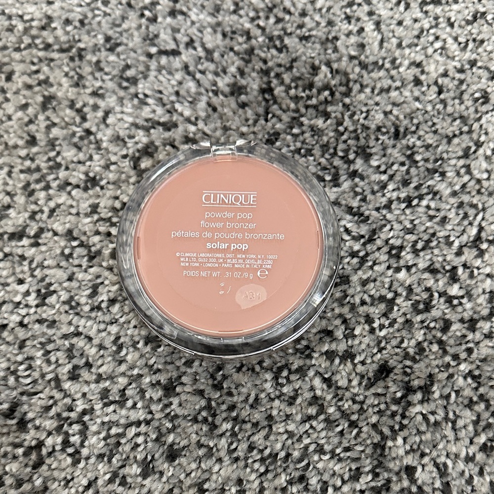 Clinique Powder Pop Flower Bronzer - Warm Solar Shade